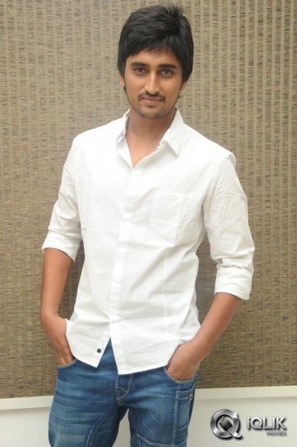 Prema-Ishq-Kaadhal-Team-Press-Meet